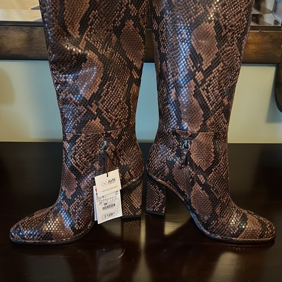 Zara heeled boots with sake print size 37 (6.5) - Picture 6 of 11